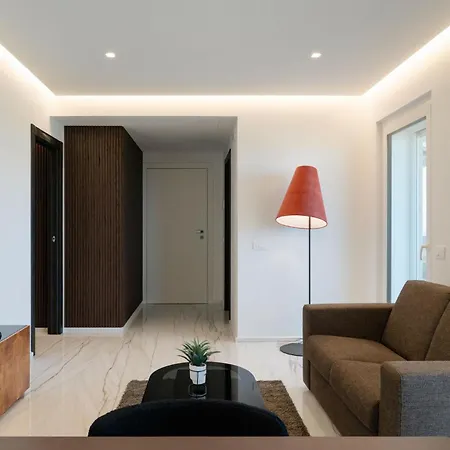 Maison 46 Brown Luxury Flat