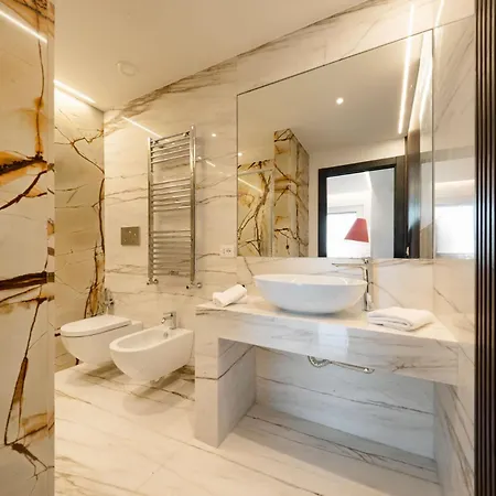 Maison 46 Brown Luxury Flat Апартаменты