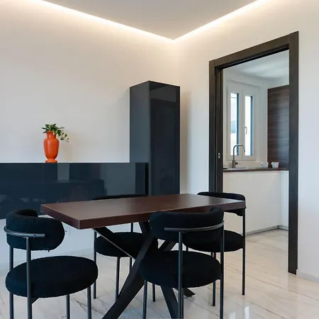 Maison 46 Brown Luxury Flat