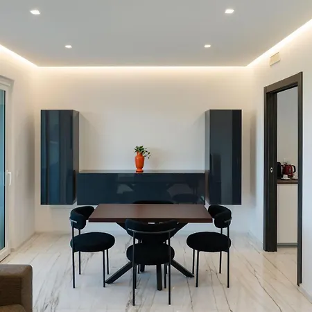 Apartment Maison 46 Brown Luxury Flat Bari